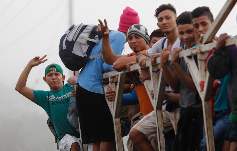 Migrantes rumbo a Estados Unidos llegan a Guatemala entre nuevos retos