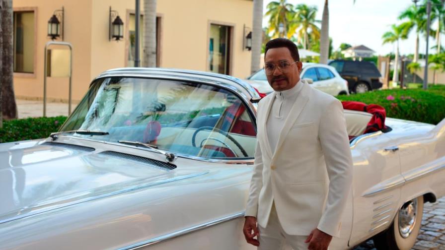 Frank Reyes sube a escena con sus éxitos en streaming Frank Reyes sube a escena con sus éxitos en streaming