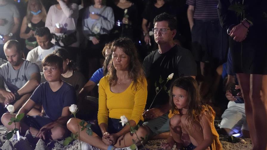 Funcionarios prometen pesquisas sobre derrumbe en Florida