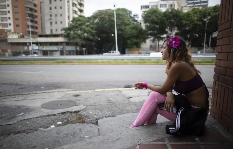 Crisis empuja a jóvenes a la prostitución en Venezuela