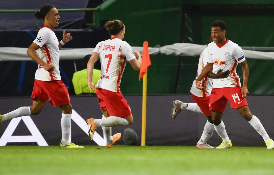Con gol agónico de Adams, Leipzig elimina al Atlético
