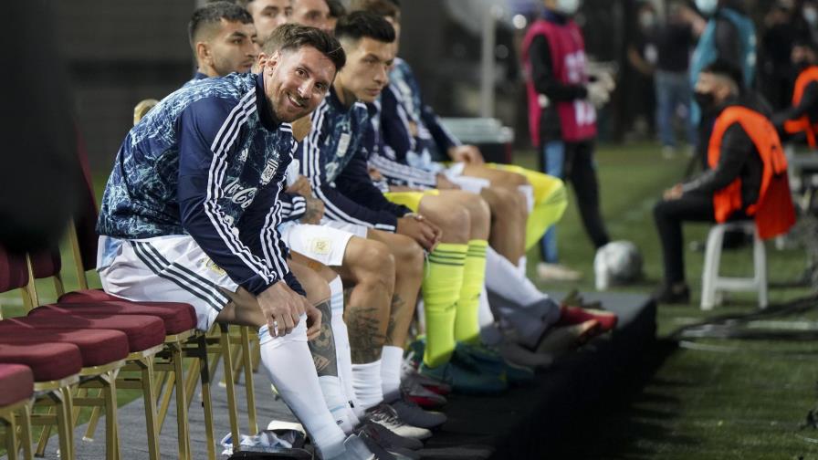 Sin Messi de inicio, Argentina gana en Uruguay