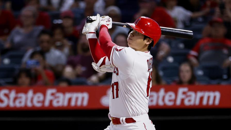 Ohtani llega a 43 vuelacercas; Angelinos doblegan a Rangers