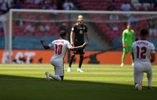 Sterling sella la victoria 1-0 de Inglaterra ante Croacia Sterling sella la victoria 1-0 de Inglaterra ante Croacia