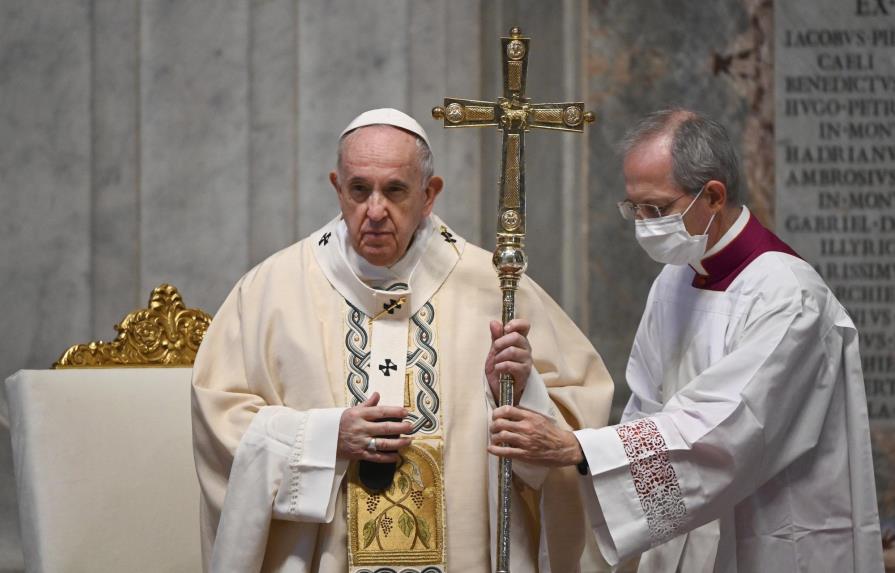 Libro del Papa apoya protestas por Floyd, critica escépticos