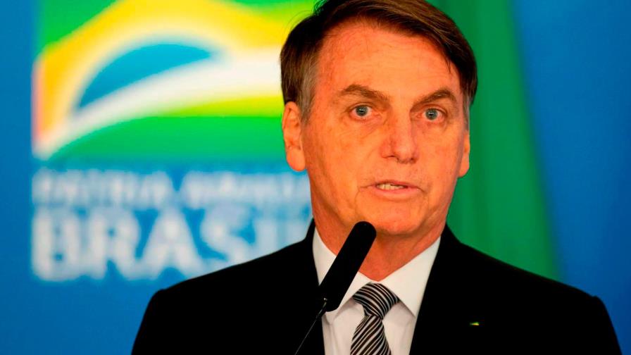Bolsonaro firma proyecto de ley que permite minería en reservas indígenas Bolsonaro firma proyecto de ley que permite minería en reservas indígenas