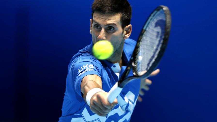 Djokovic elimina a Zverev y avanza a semis de Copa Masters