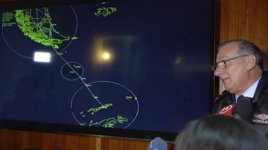 Intensifican búsqueda de avión chileno que iba a Antártida Intensifican búsqueda de avión chileno que iba a Antártida