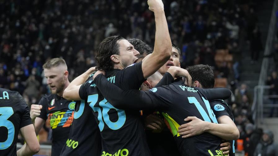Napoli pierde el invicto y el Inter revive por el scudetto