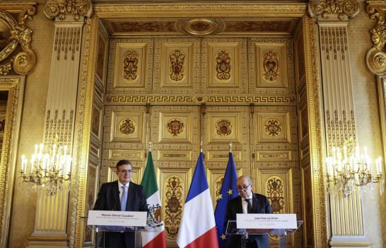 Francia y México firman acuerdo contra tráfico de artefactos