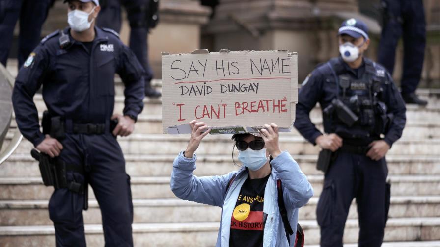 Miles acuden a protesta de Black Lives Matter en Australia