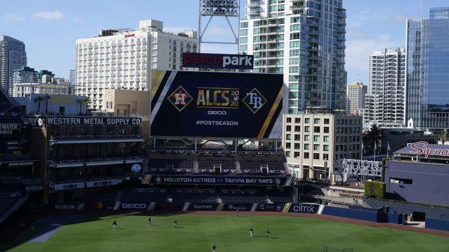 Los villanos Astros contra los divertidos Rays