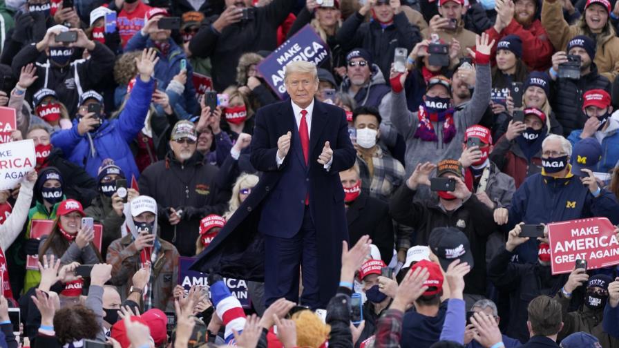 Trump recurre e estrategia del miedo en Michigan y Wisconsin