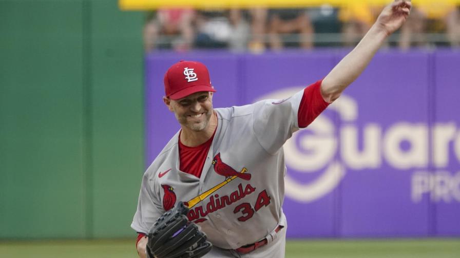 Happ y bullpen dan triunfo a Cardenales ante Piratas