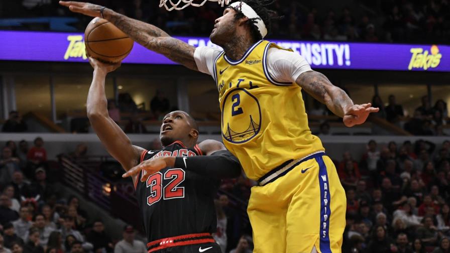 Robinson III anota 20 puntos y Warriors ganan 100-98 a Bulls