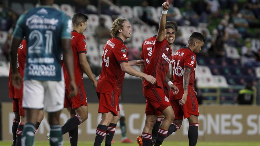 América vence al Olimpia y acecha los cuartos de final