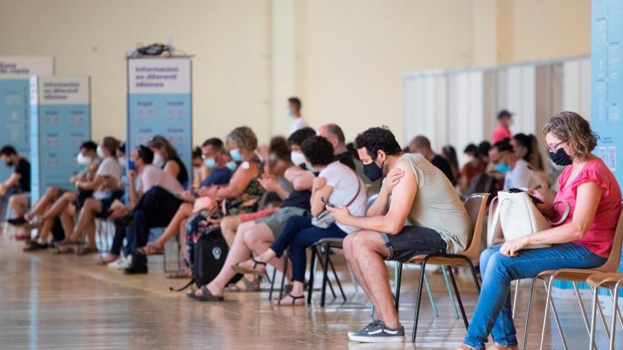 La incidencia del COVID-19 en España se triplica entre los jóvenes