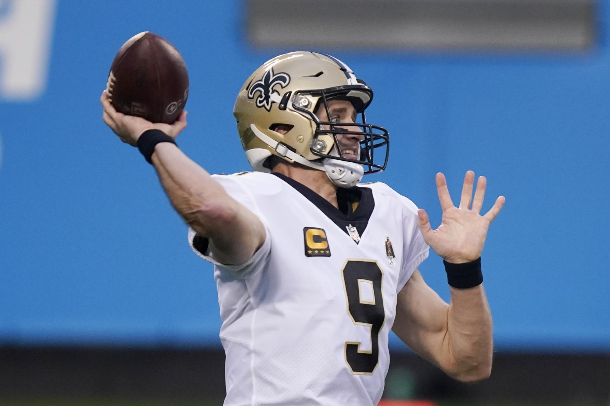 Saints vapulean a Panthers y logran 2do sitio en la Nacional