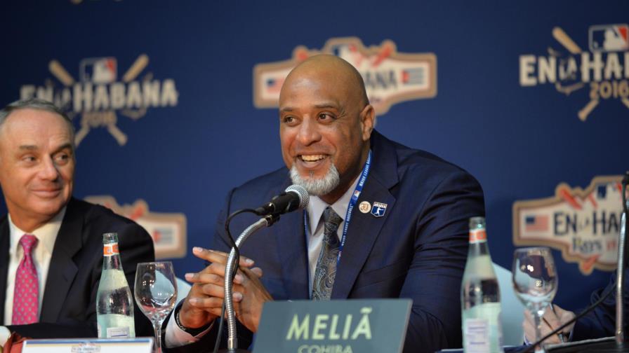Los peloteros acusan a Grandes Ligas de privar del béisbol a los fanáticos Los peloteros acusan a Grandes Ligas de privar del béisbol a los fanáticos