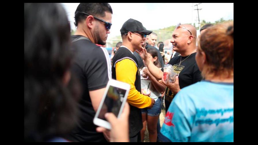 Daddy Yankee lleva ayuda a los damnificados del sur de P.Rico