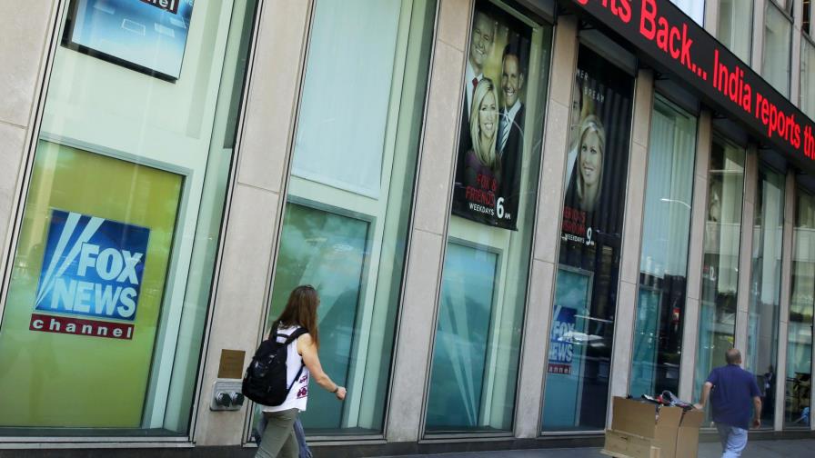 Fox News es multado por 1 millón por acoso sexual
