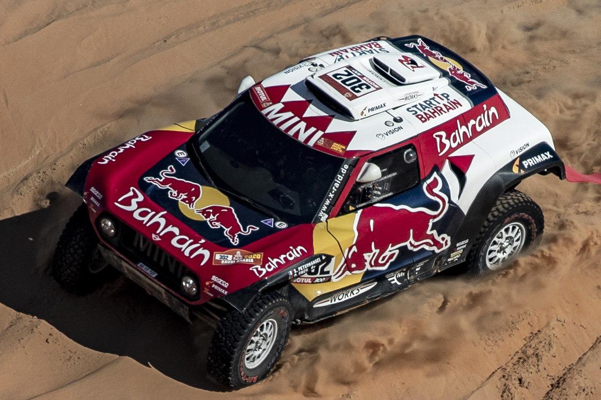  Stephane Peterhansel (Mini) ganó este jueves la undécima y penúltima etapa del Dakar-2020 (EFE/ANDRE PAIN)