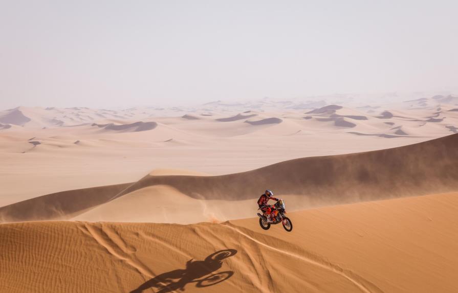 Price gana tercera etapa de motos del Dakar, el argentino Benavides segundo