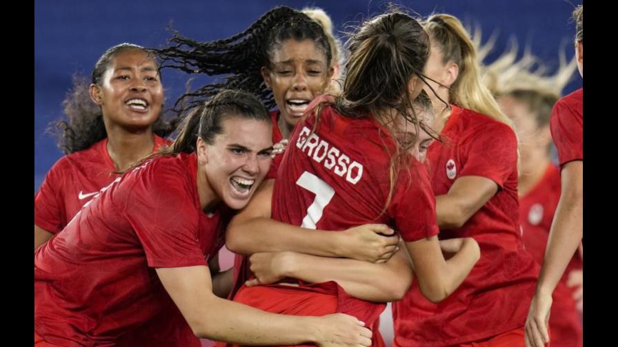 CONCACAF anuncia más competiciones para mujeres