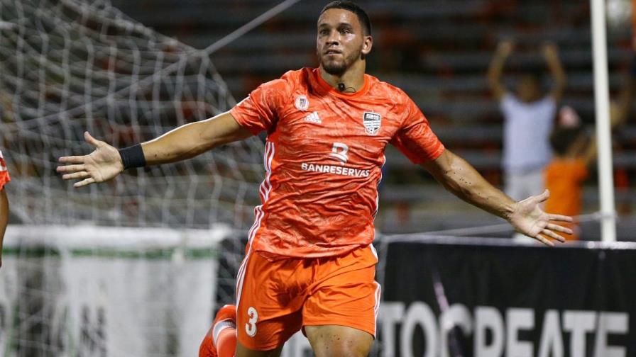 Cibao FC derrota a Pantoja y sube a la cima