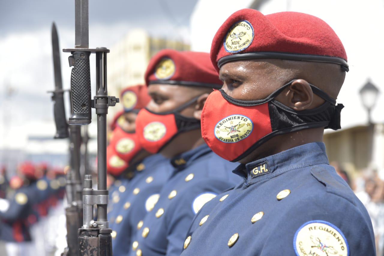 El Regimiento de la Guardia de Honor participó en los actos conmemorativos de la Independencia Dominicana (Foto: Dania Acevedo)
