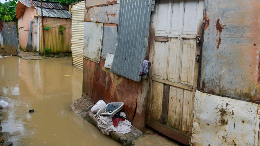 Salud Pública advierte lluvias pueden provocar brote de dengue, leptospirosis y otras enfermedades