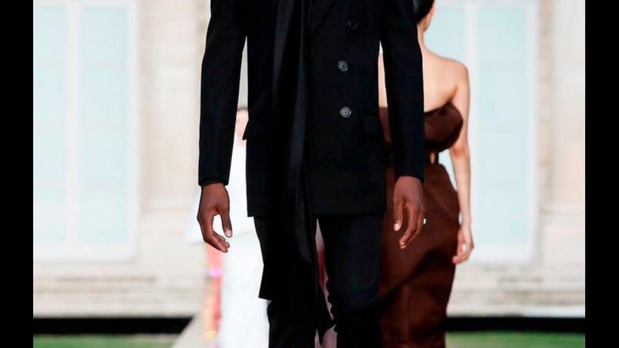 Daniel Morel, primer modelo masculino dominicano en pasarelas de Alta Costura Daniel Morel, primer modelo masculino dominicano en pasarelas de Alta Costura