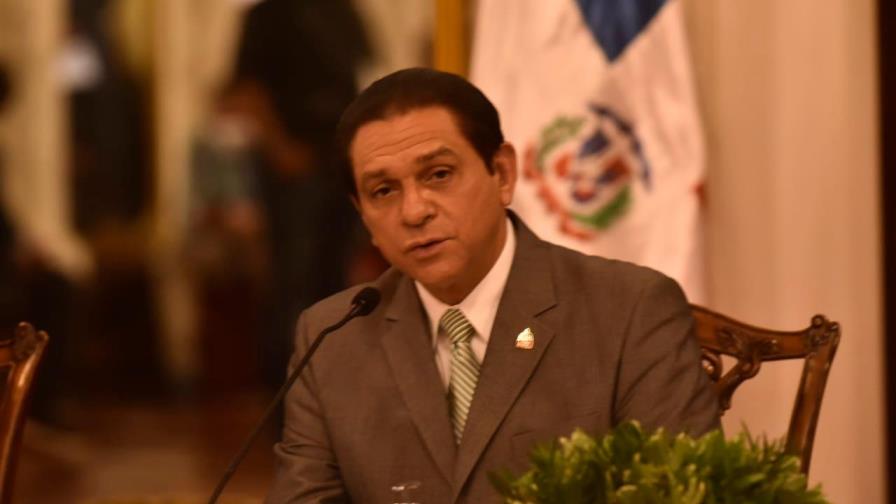 Ministro Salud: rebrote de COVID-19 se debe a que adultos jóvenes no se han vacunado Ministro Salud: rebrote de COVID-19 se debe a que adultos jóvenes no se han vacunado