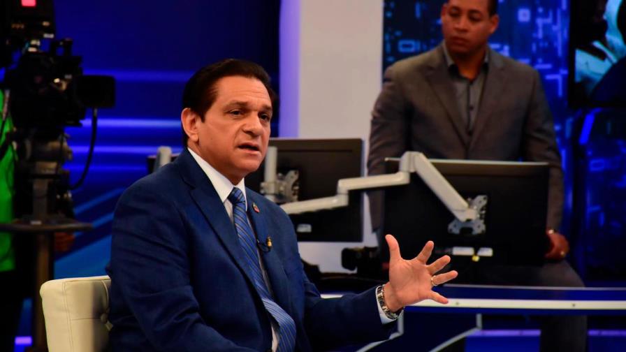Ministro Salud: hay que seguir medidas contra el COVID-19 mientras se vacuna 