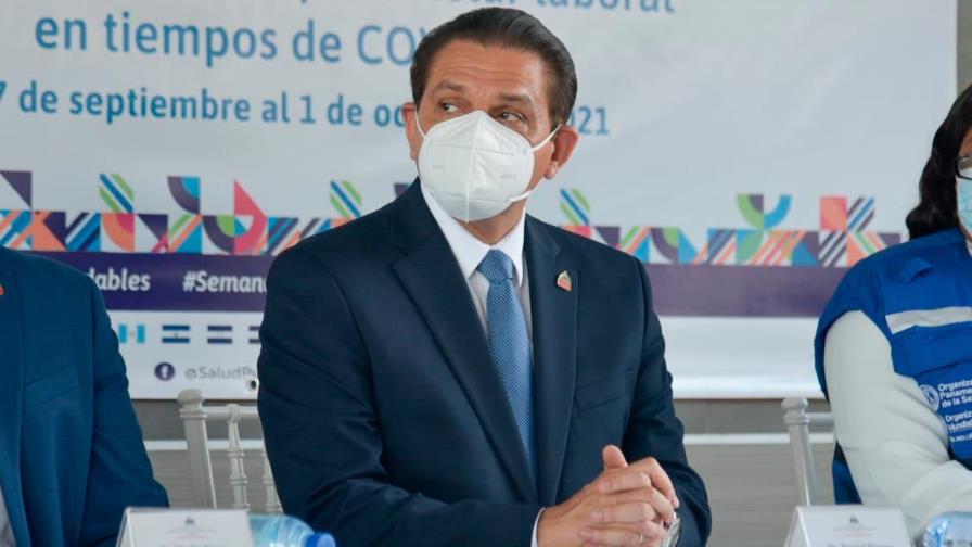 Autoridades de Salud evalúan emitir pasaporte de vacunación Autoridades de Salud evalúan emitir pasaporte de vacunación