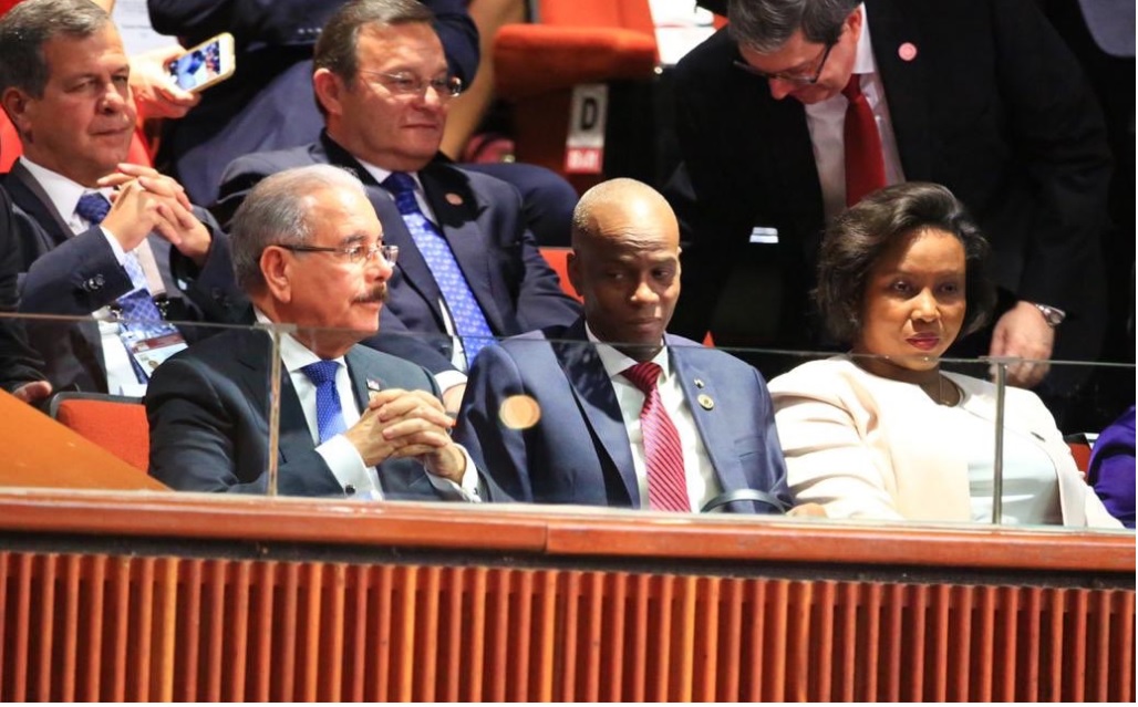 Los presidentes de República Dominicana y Haití, Danilo Medina y Jovel Moïse, resepctivamente, durante la investidura del nuevo presidente mexicano, Andrés Manuel López Obrador.