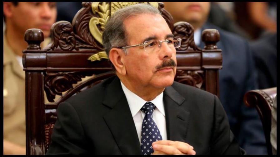 El presidente Danilo Medina ejerce su derecho al voto 