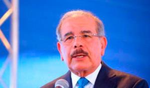 Presidente Medina dice pronto se llegará a meta de reducir tasa de analfabetismo