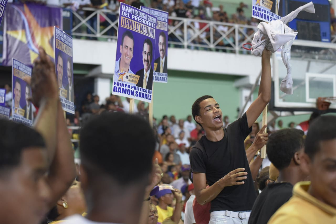El PLD decidió presentar a todos sus precandidatos presidenciales el 26 de junio.