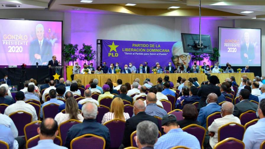 Danilo pide buscar votos “hasta debajo de las piedras” para Gonzalo Danilo pide buscar votos “hasta debajo de las piedras” para Gonzalo