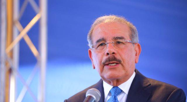 Presidente Medina promulga la Ley Electoral en medio de cuestionamientos