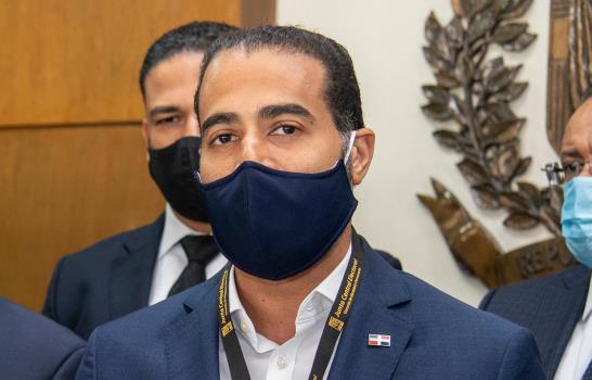 JCE atestada con denuncias de partidos postulan los tres principales candidatos JCE atestada con denuncias de partidos postulan los tres principales candidatos