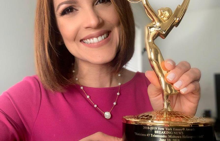 Periodista dominicana Darling Burdiez logra su primer Premio Emmy