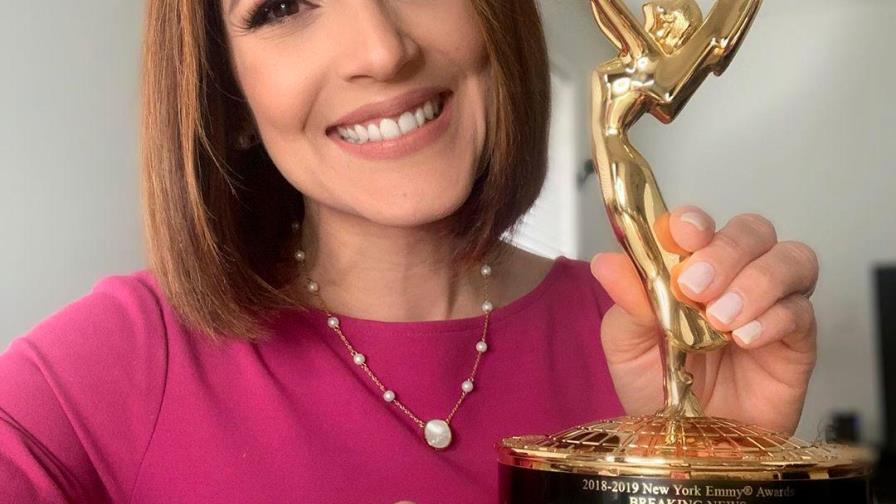 Periodista dominicana Darling Burdiez logra su primer Premio Emmy