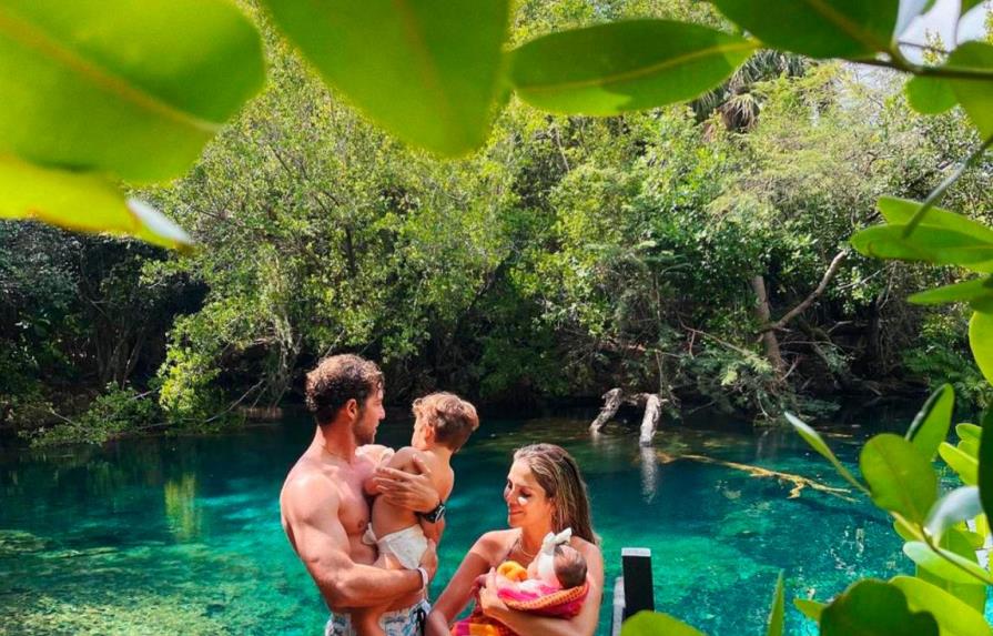 David Bisbal y su familia disfrutan de República Dominicana