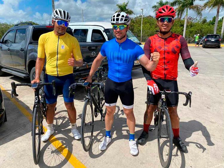 David Bisbal hizo ciclismo durante su visita a República Dominicana