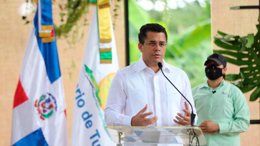 Abinader: se recuperan más de 100 mil empleos en turismo