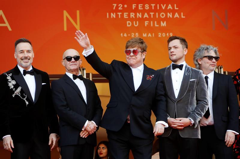 Elton John y su “Rocketman”, estrellas de la alfombra roja de Cannes