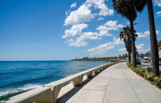 Alcaldía del Distrito Nacional advierte uso del Malecón y parques está prohibido