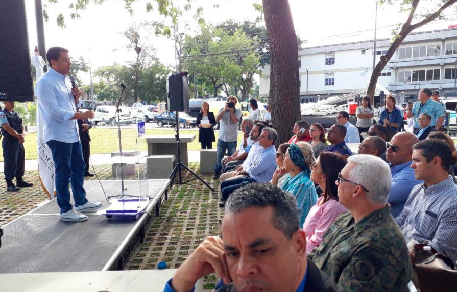 Alcaldía entrega remozado el parque Jimenoa en Los Ríos